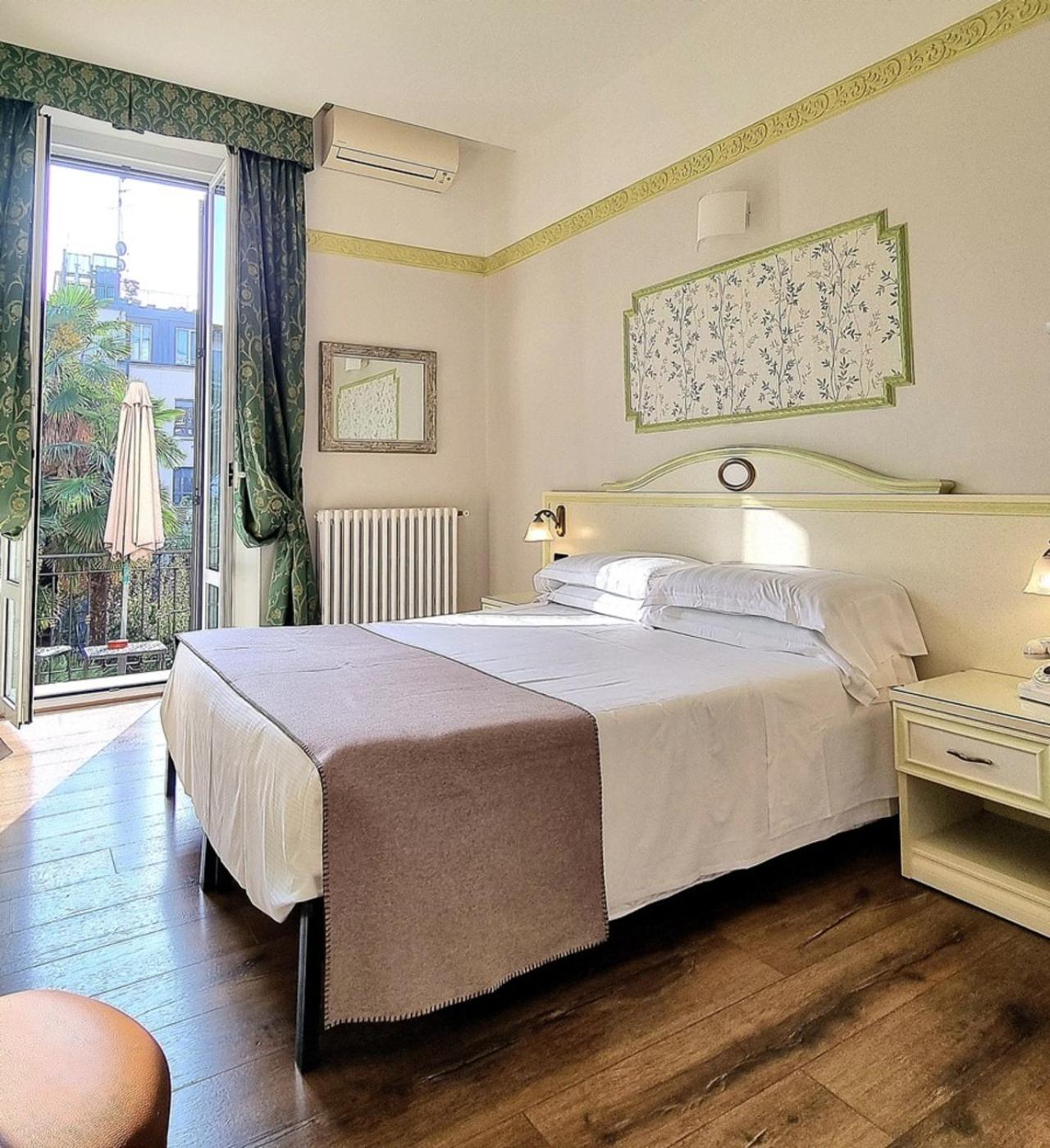 Charly Hotel Milán