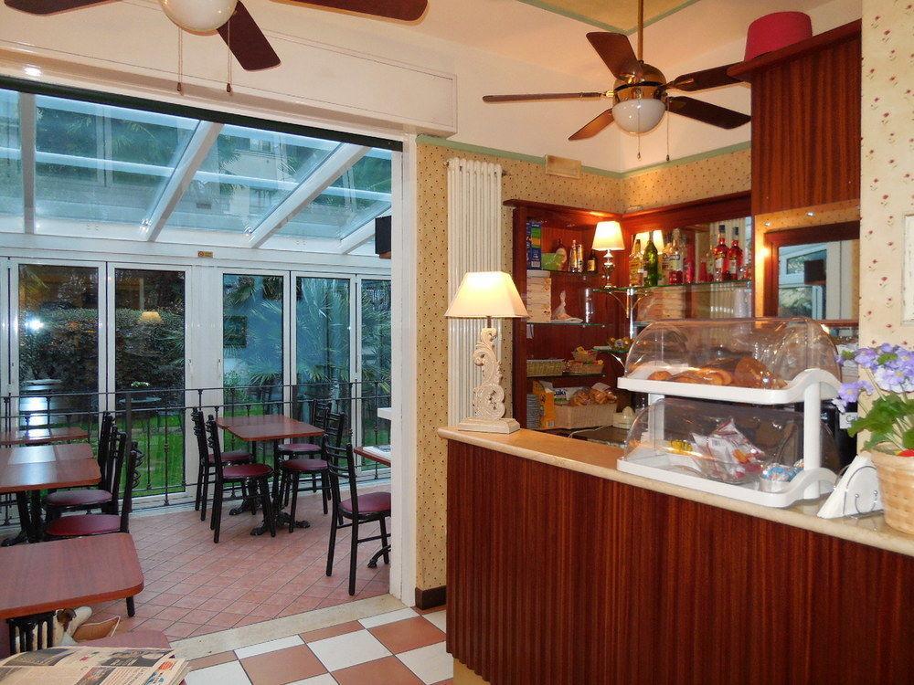 Charly Hotel Milán